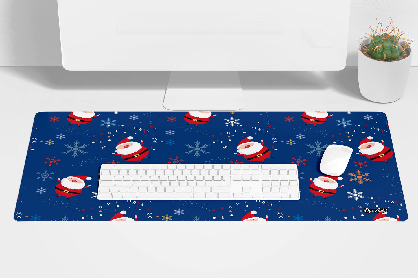 Santa Pattern Desk Mat | Mouse Pad